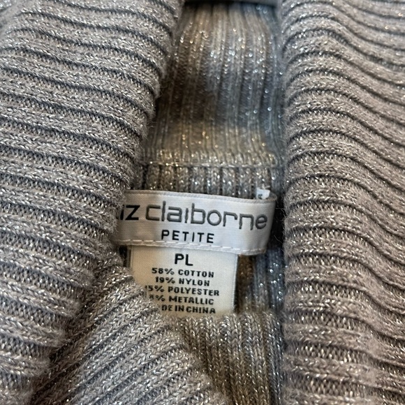 Liz Claiborne Turtle Neck Sweater - Picture 3 of 11